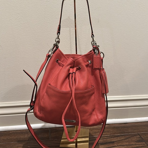 Coach Bundle Avery Bucket Bag and Matching Wristlet in Tea Rose  ** HOST PICK** - Picture 3 of 15